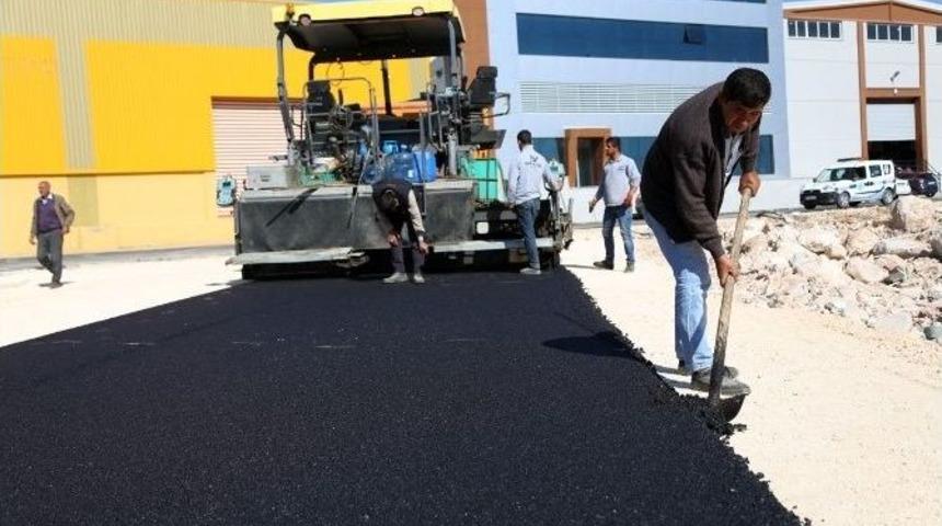 Halıcılar Sitesi&rsquo;nde Yol A&ccedil;ma Ve Sıfır Asfalt &Ccedil;alısması