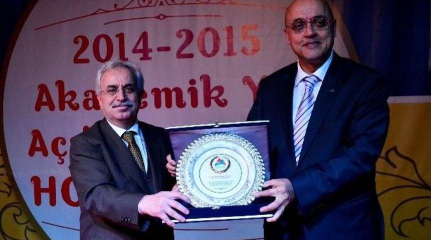 İbrahim &Ccedil;e&ccedil;en &Uuml;niversitesi&rsquo;nde Akademik Yıl A&ccedil;ılışı