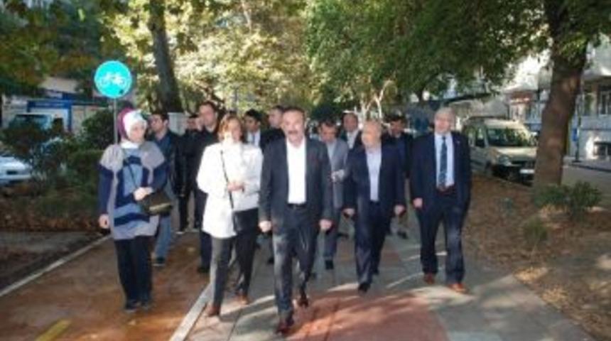 İzmit Belediyesi Halkın Ayağına Gidiyor