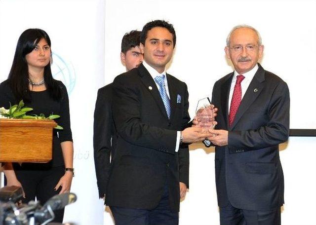 -kılıçdaroğlu, “muhalefetin Çözüm Sürecine Bakışı” Konferansına Katıldı (2)
