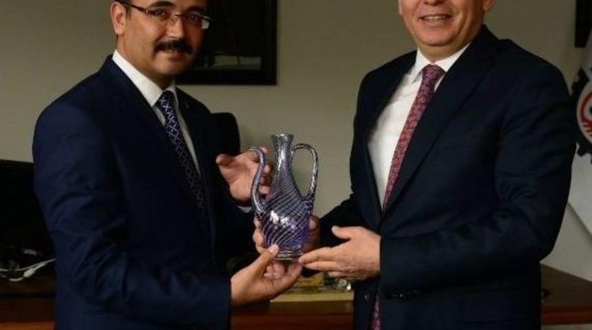 Osman Zolan&rsquo;dan Başkan Cahan&rsquo;a Ziyaret