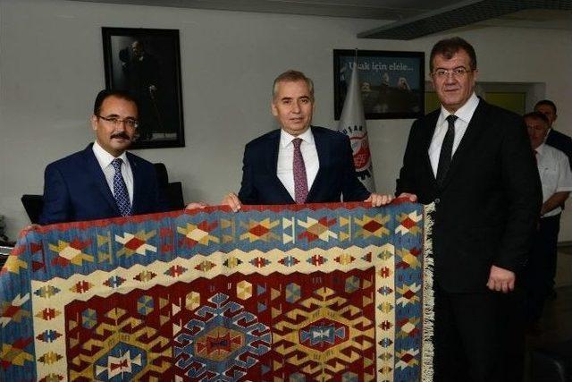 Osman Zolan’dan Başkan Cahan’a Ziyaret