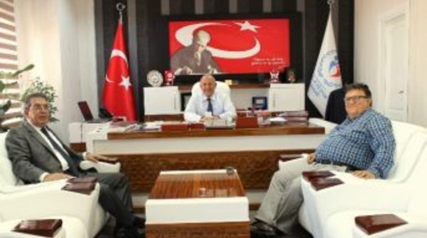 Ok&ccedil;uluk Federasyonu Başkanı Topaloğlu Hacıcaferoğlu&rsquo;nu Ziyaret Etti