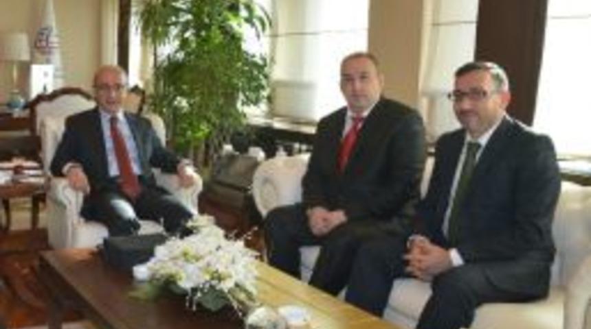 Ulaştırma Bakanı L&uuml;tfi Elvan&rsquo;dan Gelibolu&rsquo;ya M&uuml;jde