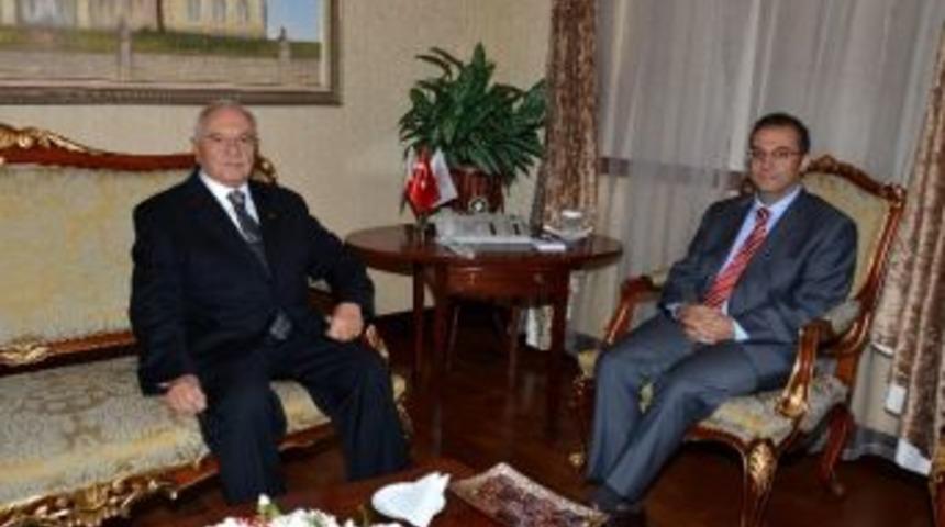 Milletvekili G&ouml;n&uuml;l&rsquo;den Vali T&uuml;rker&rsquo;e Ziyaret