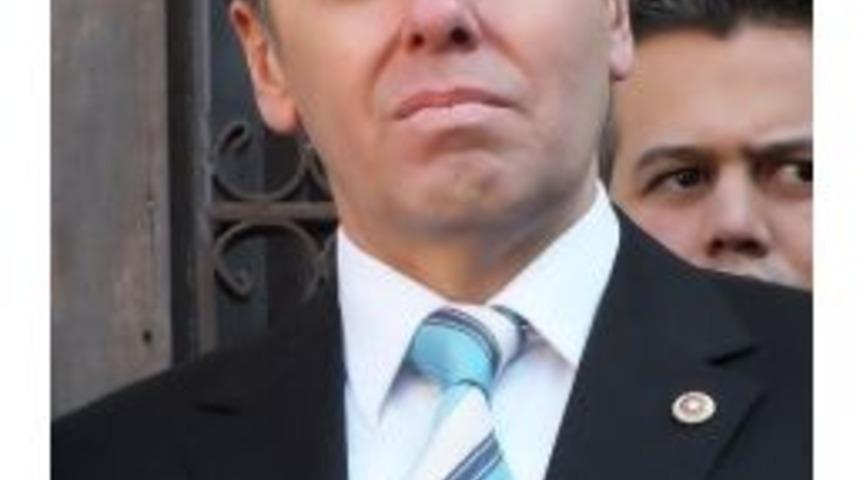 Ak Parti&rsquo;li Vural Kavuncu: Parti Kuracak Para Nereden Gelecek?