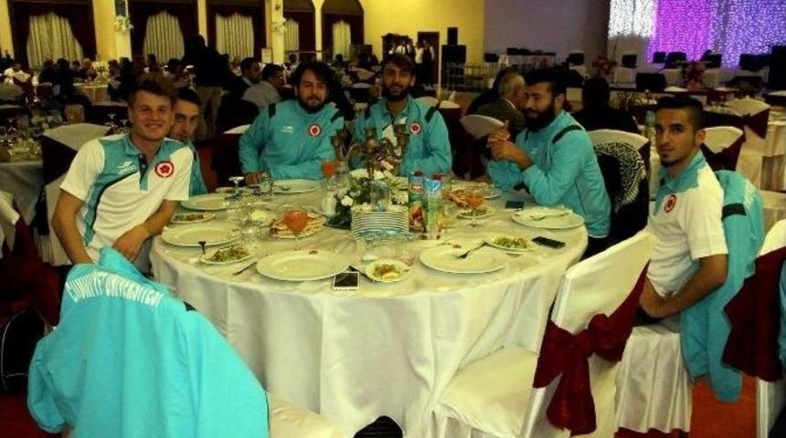 C&uuml;sk Tanışma Ve Dayanışma Yemeği D&uuml;zenlendi