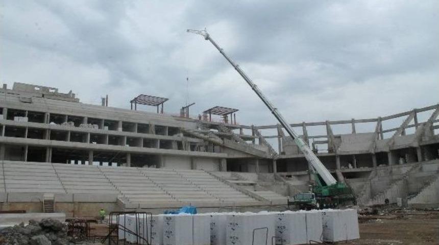 Akyazı&rsquo;da &Ccedil;alışmalar Hızla İlerliyor