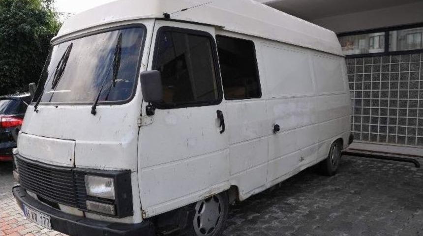 Meyve Kasaları Arasında G&uuml;mr&uuml;k Ka&ccedil;ağı 10 Bin Paket Sigara Ele Ge&ccedil;irildi