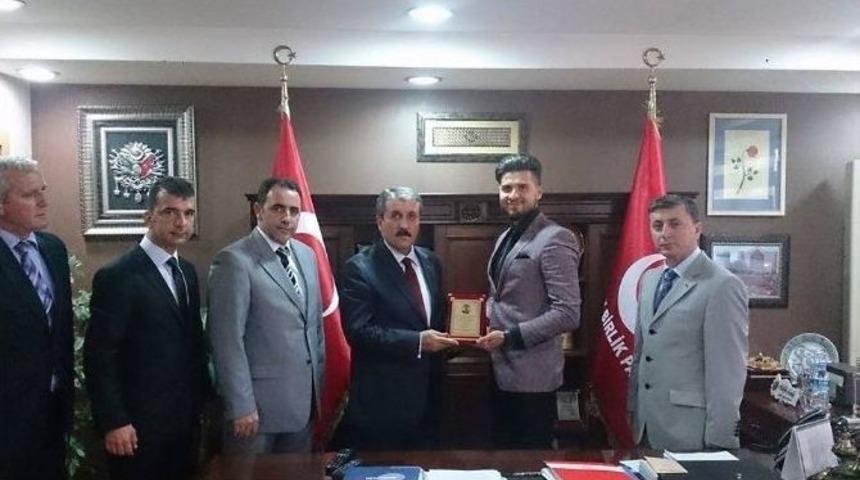 Sivrihisarlı&rsquo;lardan Destici&rsquo;ye Plaket