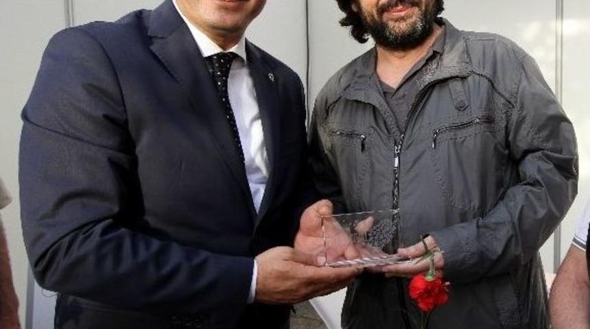 Karşıyakalı &Ccedil;ocuklar Karikat&uuml;rle Tanışacak