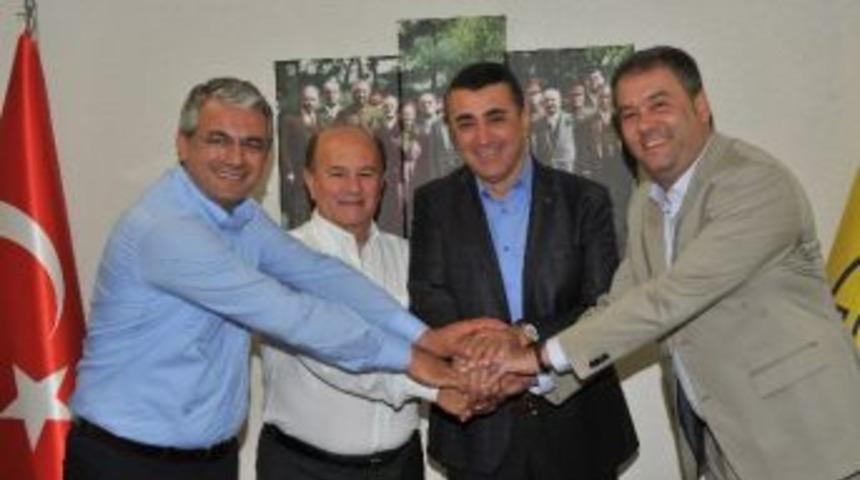 Başkan Piriştina&rsquo;ya B&uuml;y&uuml;k Onur