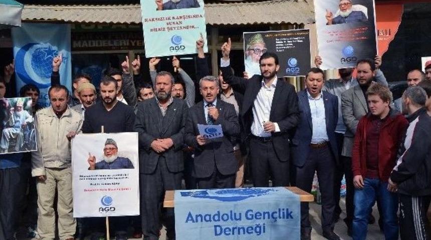 G&uuml;m&uuml;şhane&rsquo;de Gulam Azam İ&ccedil;in Gıyabi Cenaze Namazı Kılındı