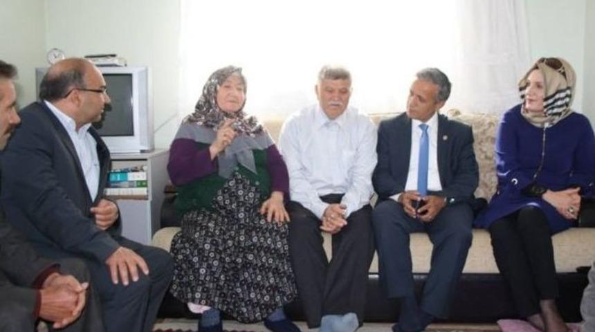 Başbakan&rsquo;ı R&uuml;yasında G&ouml;rd&uuml; Okul İ&ccedil;in Arsa Bağışladı