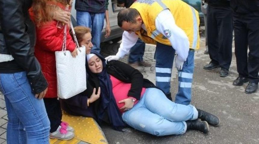 Bartın&rsquo;da Hamile Kadına Otomobil &Ccedil;arptı