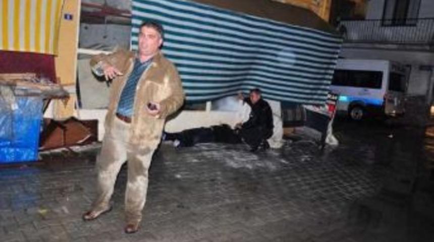 Sokak Ortasında Silahlı Saldırı