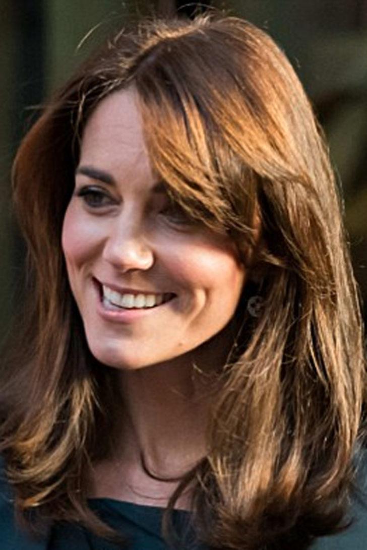 Kate sa&ccedil;larını Kraliyet emriyle mi kestirdi?