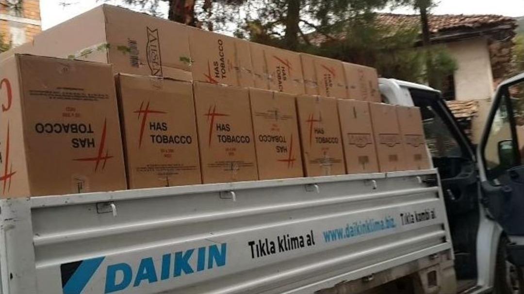 Suriyelilerin Kaldığı Evde Ka&ccedil;ak Sigara Ve Makaron Ele Ge&ccedil;irildi