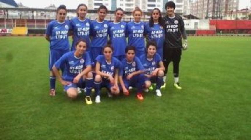 Hakkari G&uuml;c&uuml; Bayan Takımı Sezonun İlk Ma&ccedil;ına &Ccedil;ıkıyor