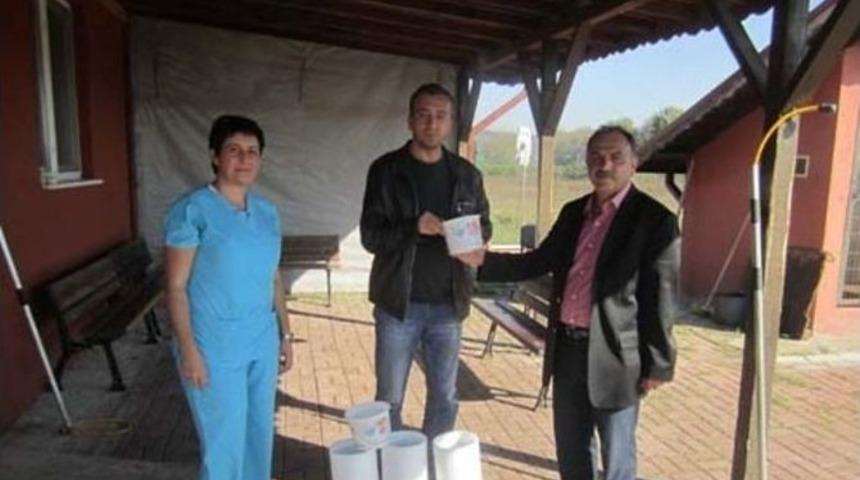 2 Bin Adet Su Ve Mama Kabı Dağıtıldı