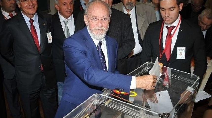 Başkan Adayı Alp Yalman Oy Kullandı