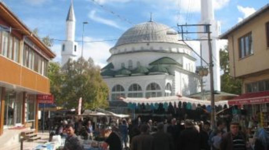 Keles&rsquo;te Depreme Dayanıksız Minare Yenilendi