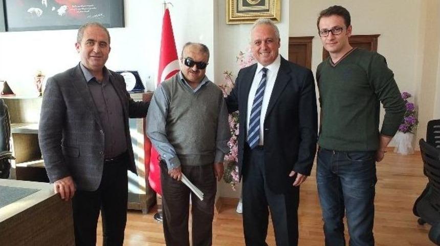 G&ouml;rme Engellilere Beyaz Baston