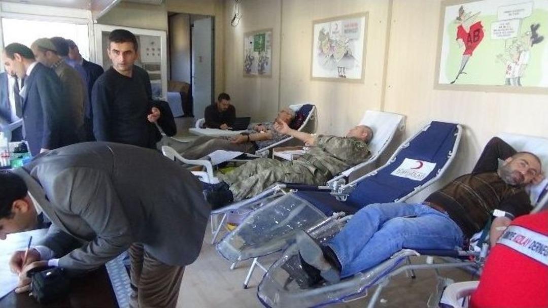 Kulp&rsquo;ta Kan Bağışı Kampanyası