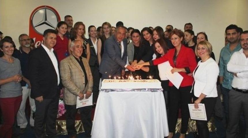 Deepo Outlet Kuruluş Yıld&ouml;n&uuml;m&uuml;nde Mercedes S&uuml;rprizi