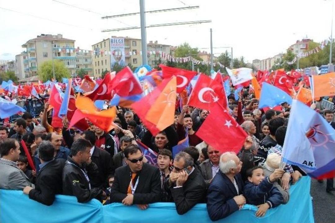 Başbakan Ahmet Davutoğlu: