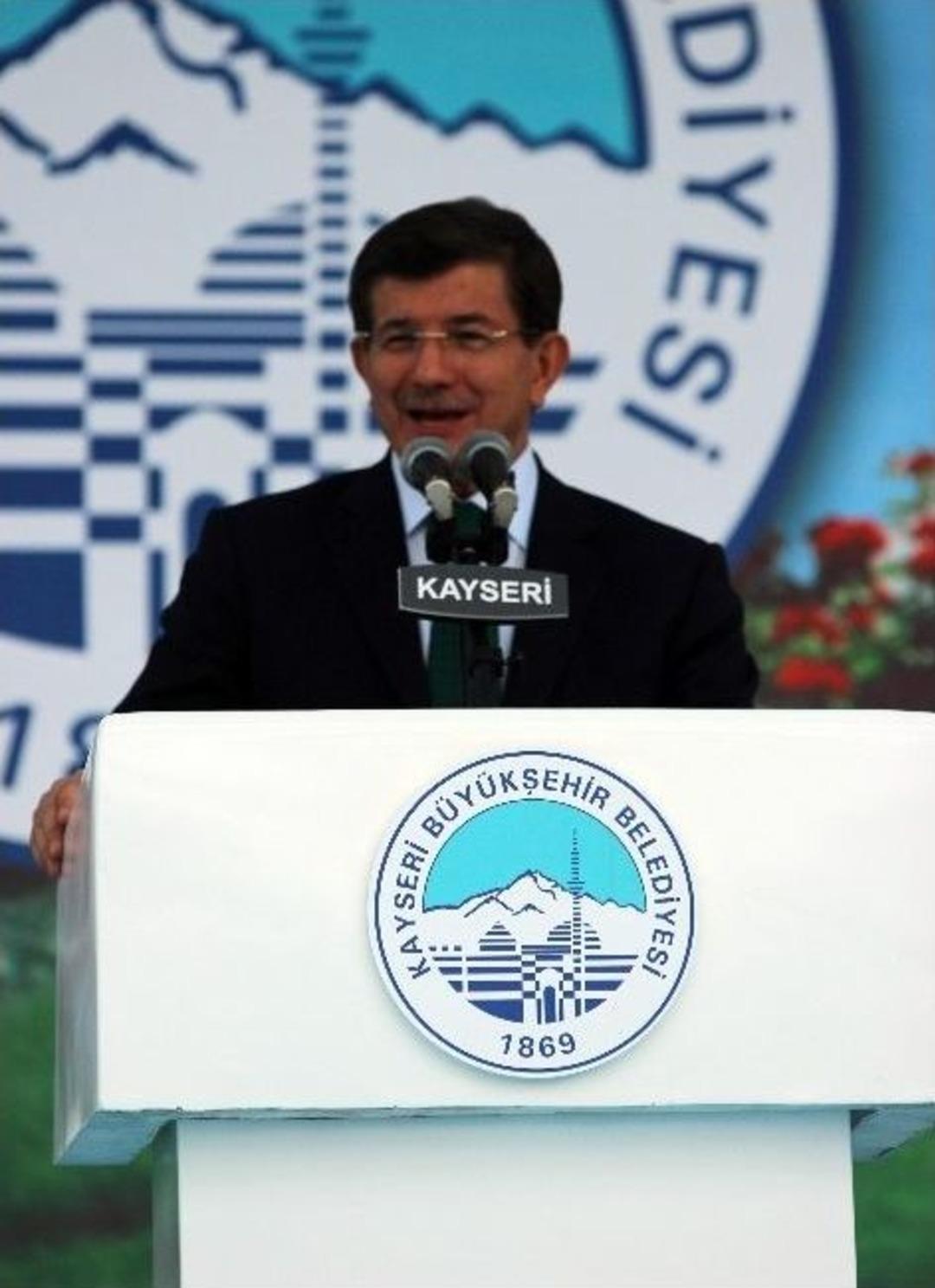 Davutoğlu, Talas Raylı Sistem Ve Hal Kompleksi&rsquo;nin A&ccedil;ılışını Yaptı