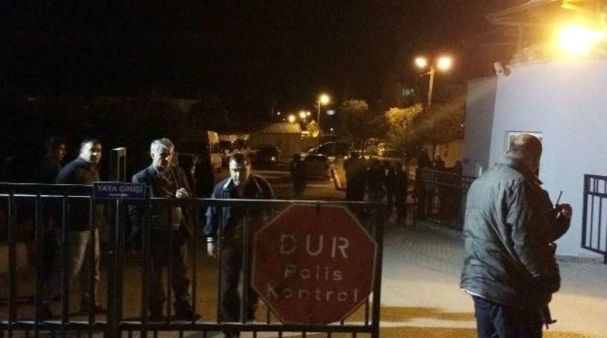 Van&rsquo;da Polis Ş&uuml;pheli Ara&ccedil; İ&ccedil;in Havaya Uyarı Ateşi A&ccedil;tı