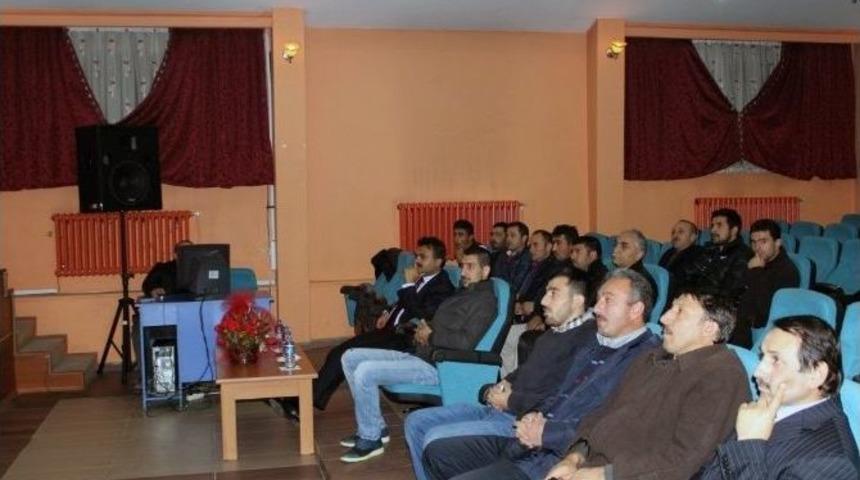 Kelkit&rsquo;te Tarih Konulu Konferans D&uuml;zenlendi