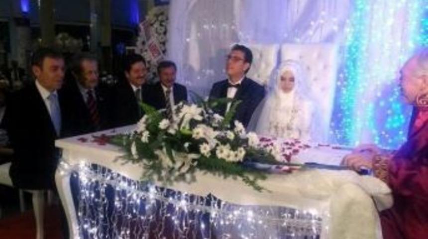 Başkan Sara&ccedil;oğlu&rsquo;nun Oğlu Ali Sara&ccedil;oğlu Evlendi