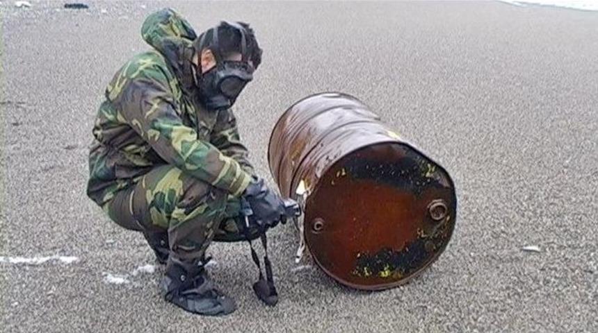 Sahile Vuran Varil Korkuttu