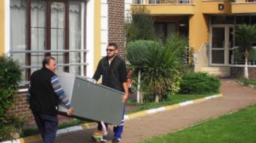 İzmit Belediyesi Alo E-atık Ekibi &Ccedil;alışmalara Devam Ediyor