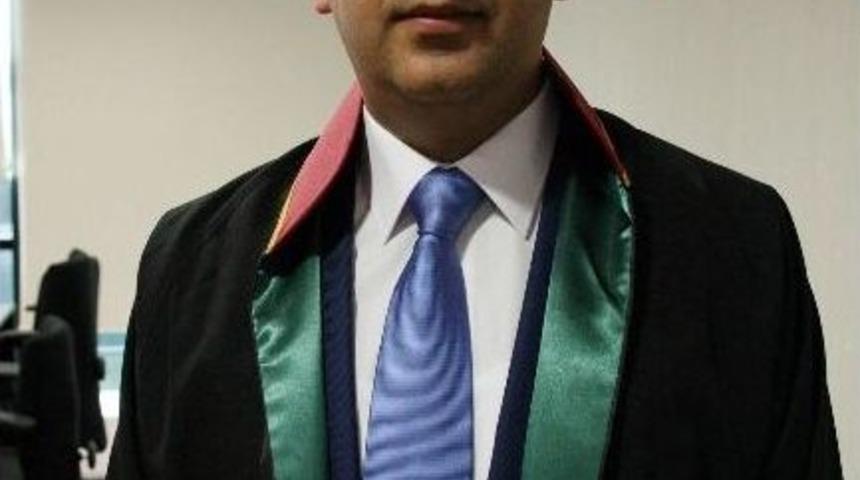 (&ouml;zel Haber) &Ccedil;ocuklarına Ders &Ccedil;alıştırırken Hukuk Fak&uuml;ltesini Bitirip Avukat Oldu