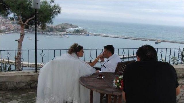 Gelin Ve Damat Adayları Fotoğraf Çektirmek İçin Amasra’ya Akın Ediyor