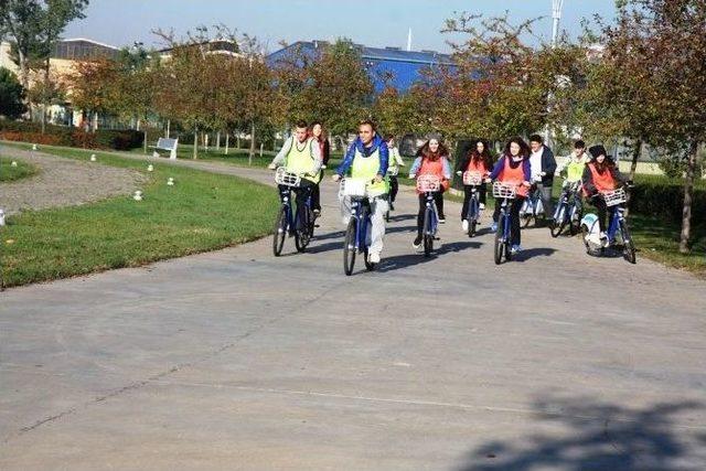 Beden Eğitimi Dersleri Akıllı Bisikletlerle Yapılıyor