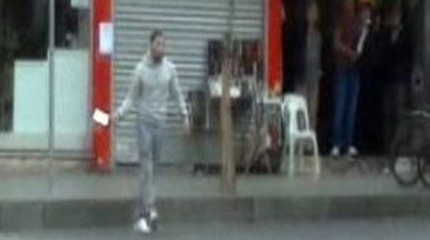 Polise Satırlı Saldırı