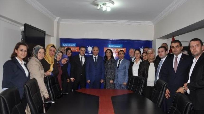 Bakan Ala&rsquo;dan Hanımlara &Ouml;vg&uuml;