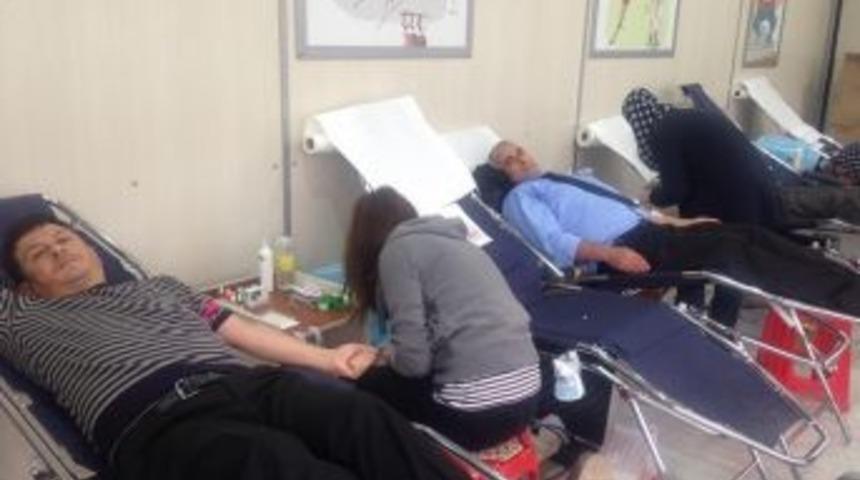 Sungurlu&rsquo;da 308 &Uuml;nite Kan Toplandı