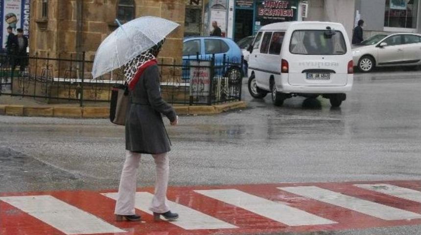 Yozgat&rsquo;ta Sağanak Yağış