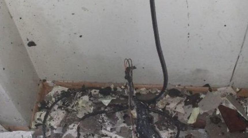 Prizde Unutulan Sa&ccedil; Kurutma Makinesi Yangın &Ccedil;ıkardı