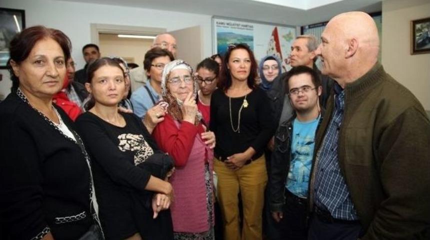 Başkan Altınok &Ouml;z Engellilerle Buluştu