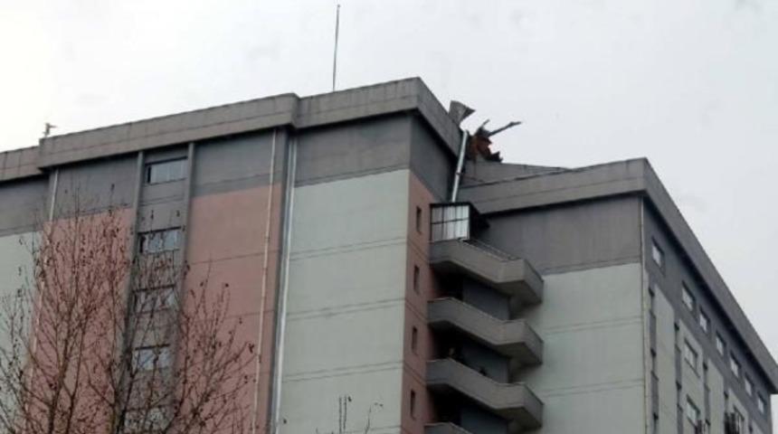 Maliye'nin &ccedil;atısı u&ccedil;tu: 3 ağır yaralı