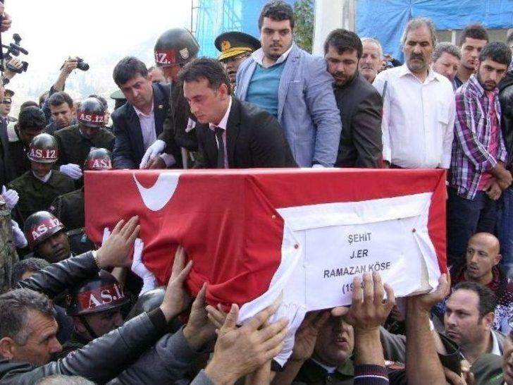 Şehit Er Ramazan Köse Artvin’de Gözyaşlarıyla Uğurlandı