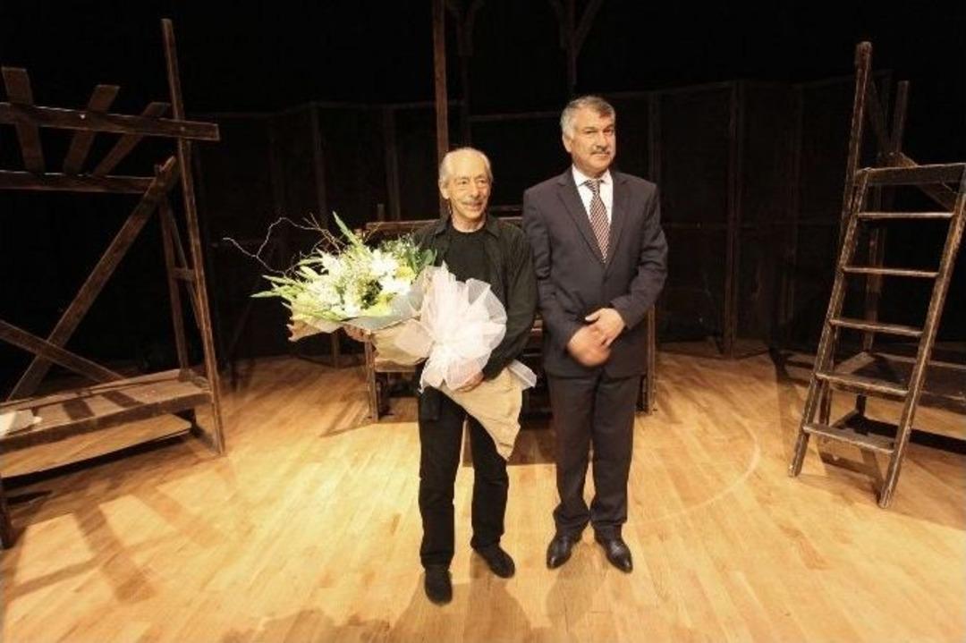 Genco Erkal, "insanlarım" İle Adanalılarla Buluştu