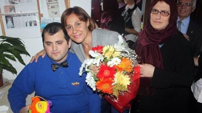 Milletvekili Kaleli, Hayatını Kurtardığı Otistik Gen&ccedil;le Bir Araya Geldi