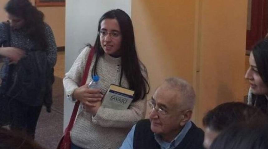 Yazar Doğan C&uuml;celoğlu&rsquo;na İlgi